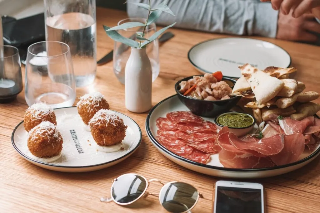 cómo abrir un restaurante en madrid