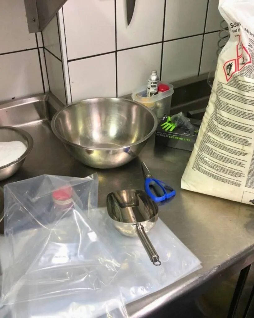 cómo preparar sal de cura, sal nitrita, sal de praga